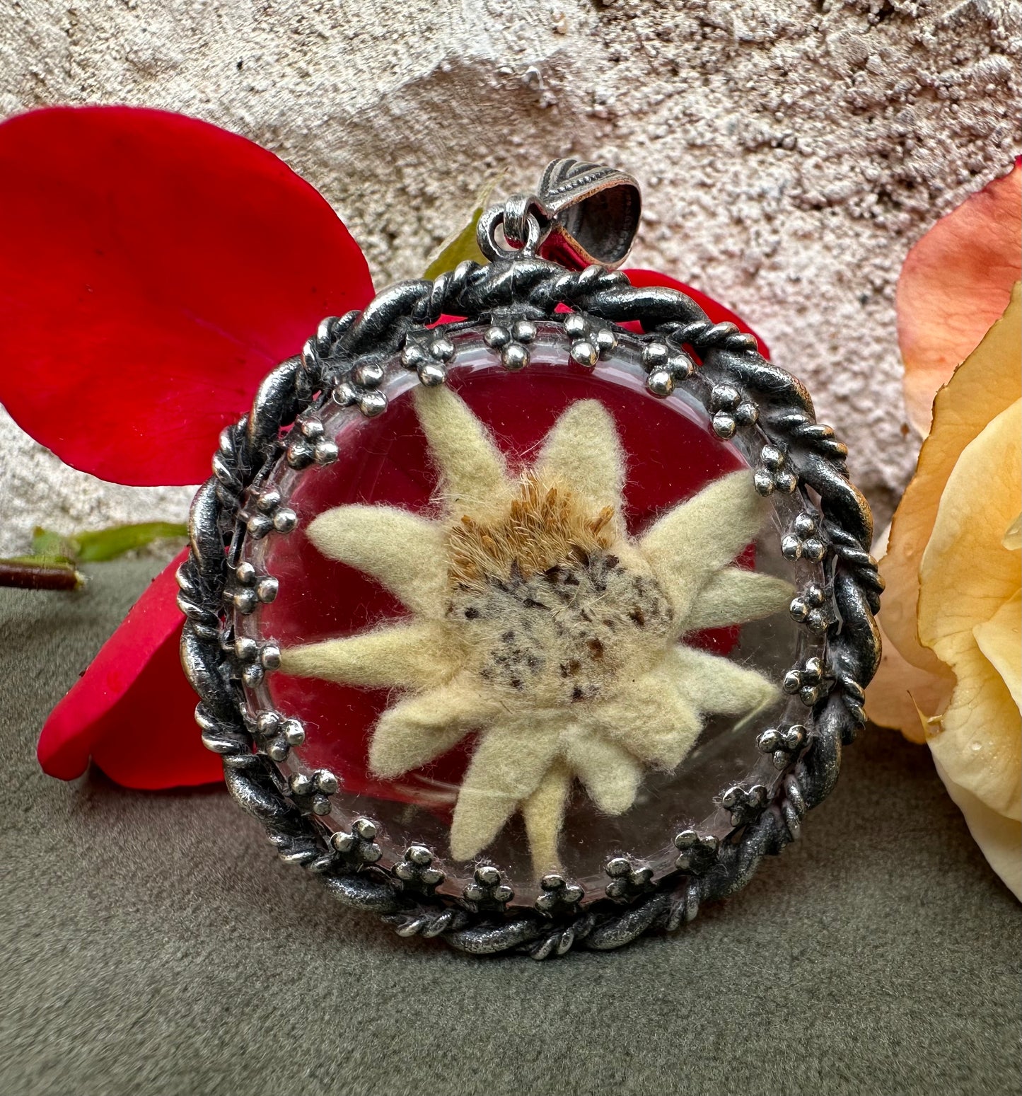 Edelweiss Medallion Pendant