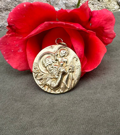 St Christopher Pendant Gold