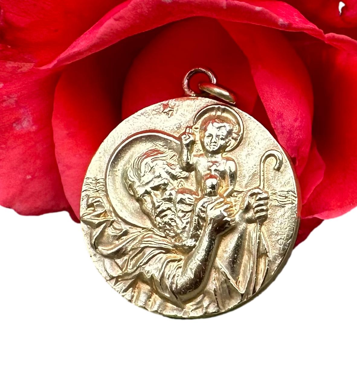 St Christopher Pendant Gold