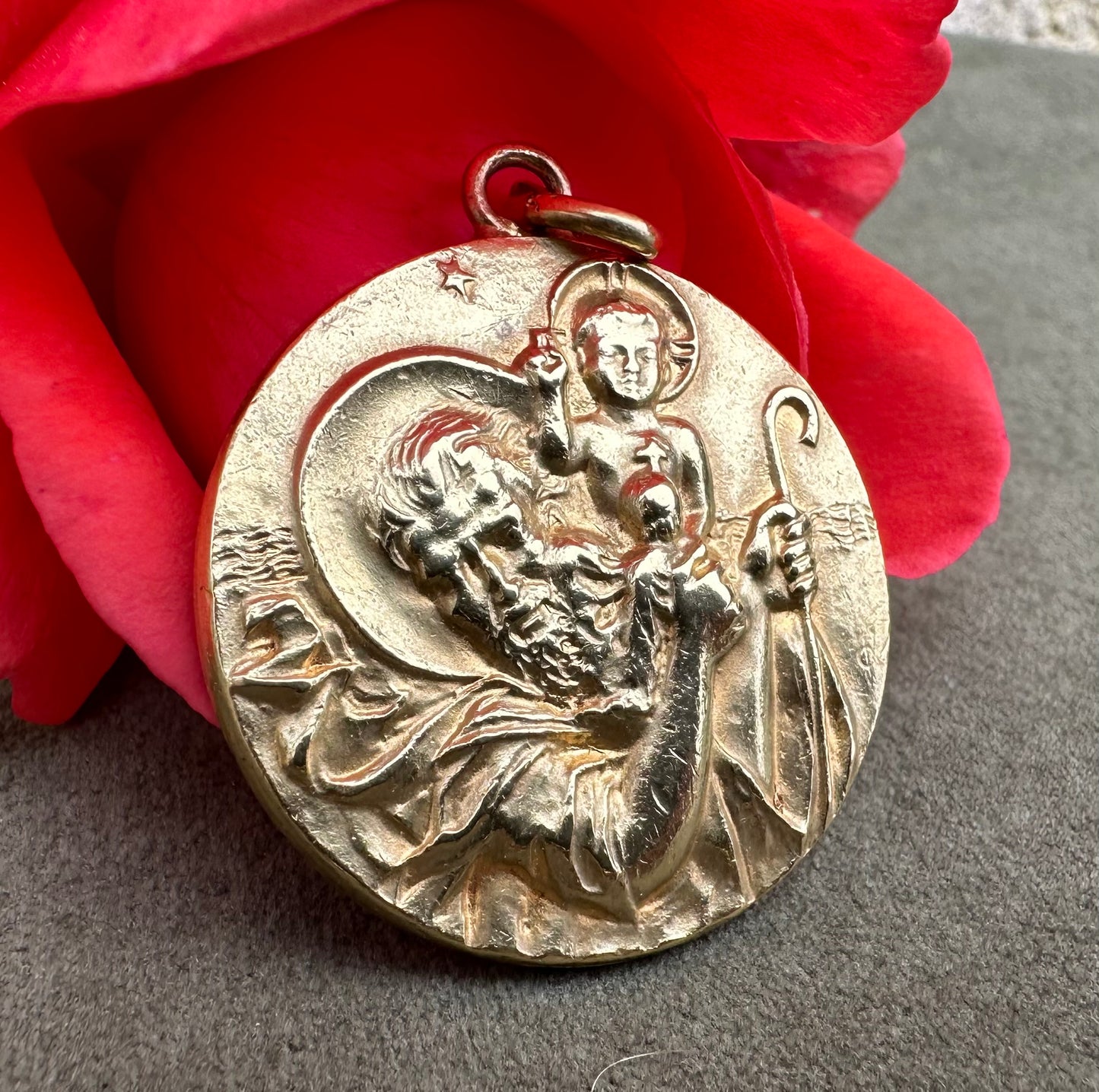 St Christopher Pendant Gold