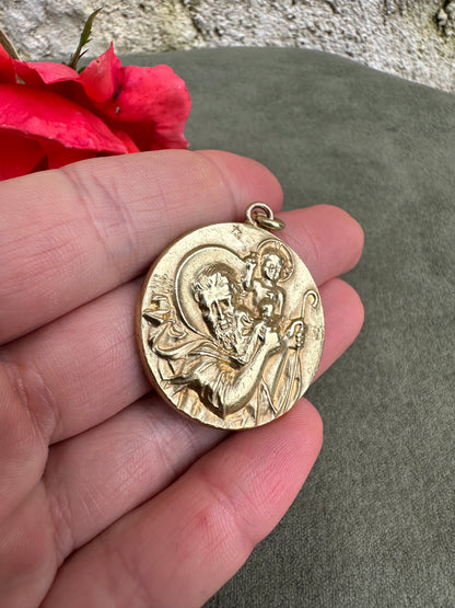 St Christopher Pendant Gold