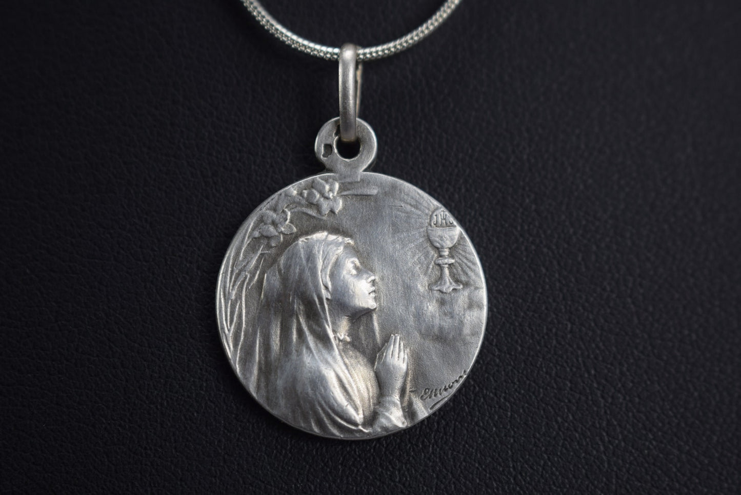 Pendentif médaillon de communion en argent sterling Art Nouveau