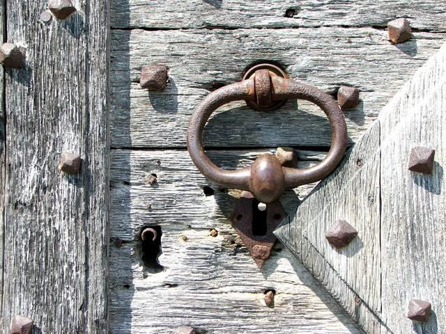 Iron Entry Door Knocker - Charmantiques