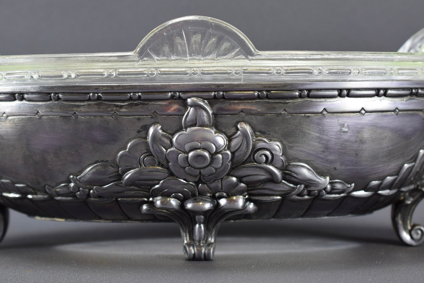 Art Deco Jardiniere Dilecta