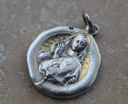 Médaille de communion Art Nouveau avec Marie