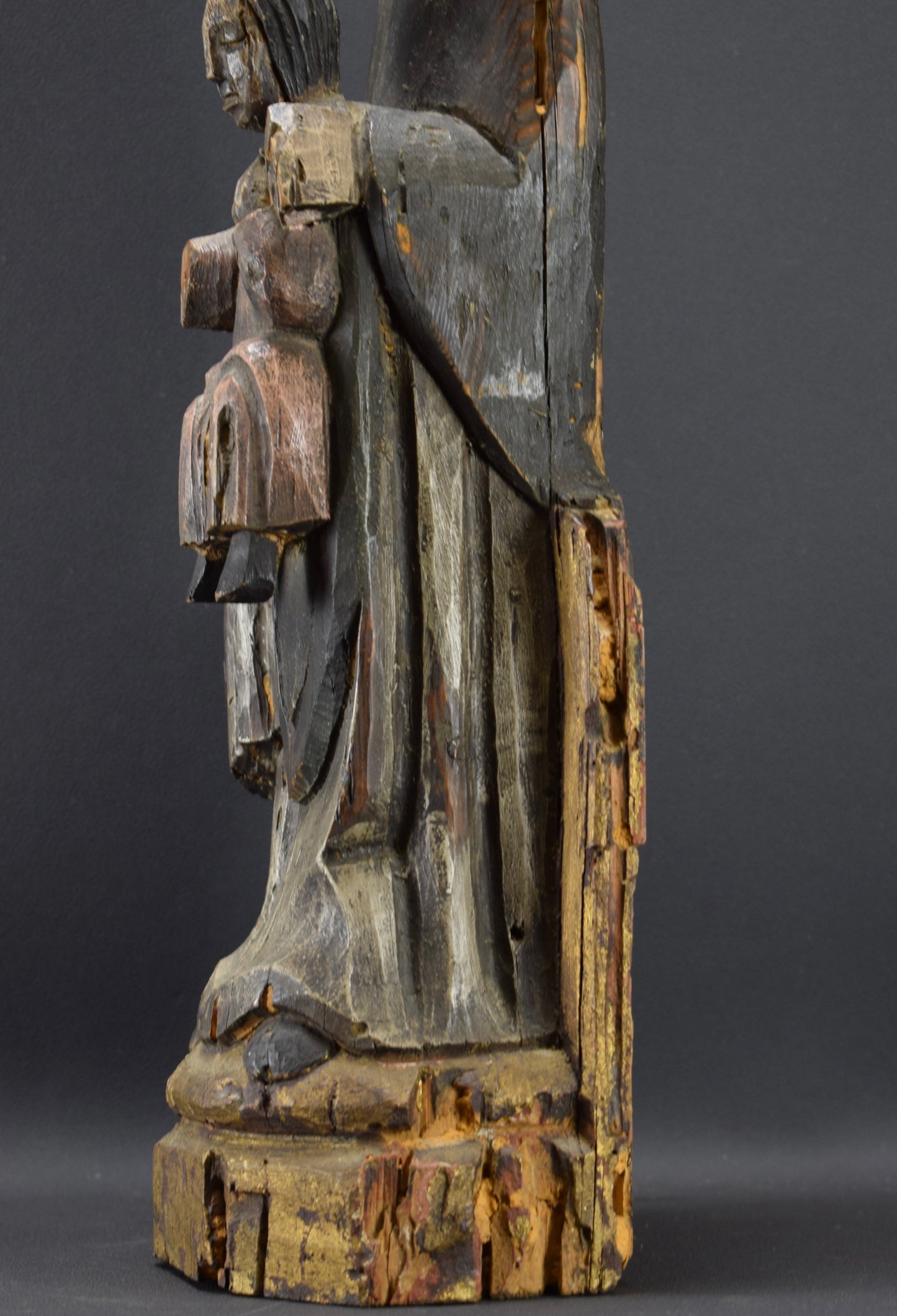 Grande statue de la Vierge à l'Enfant