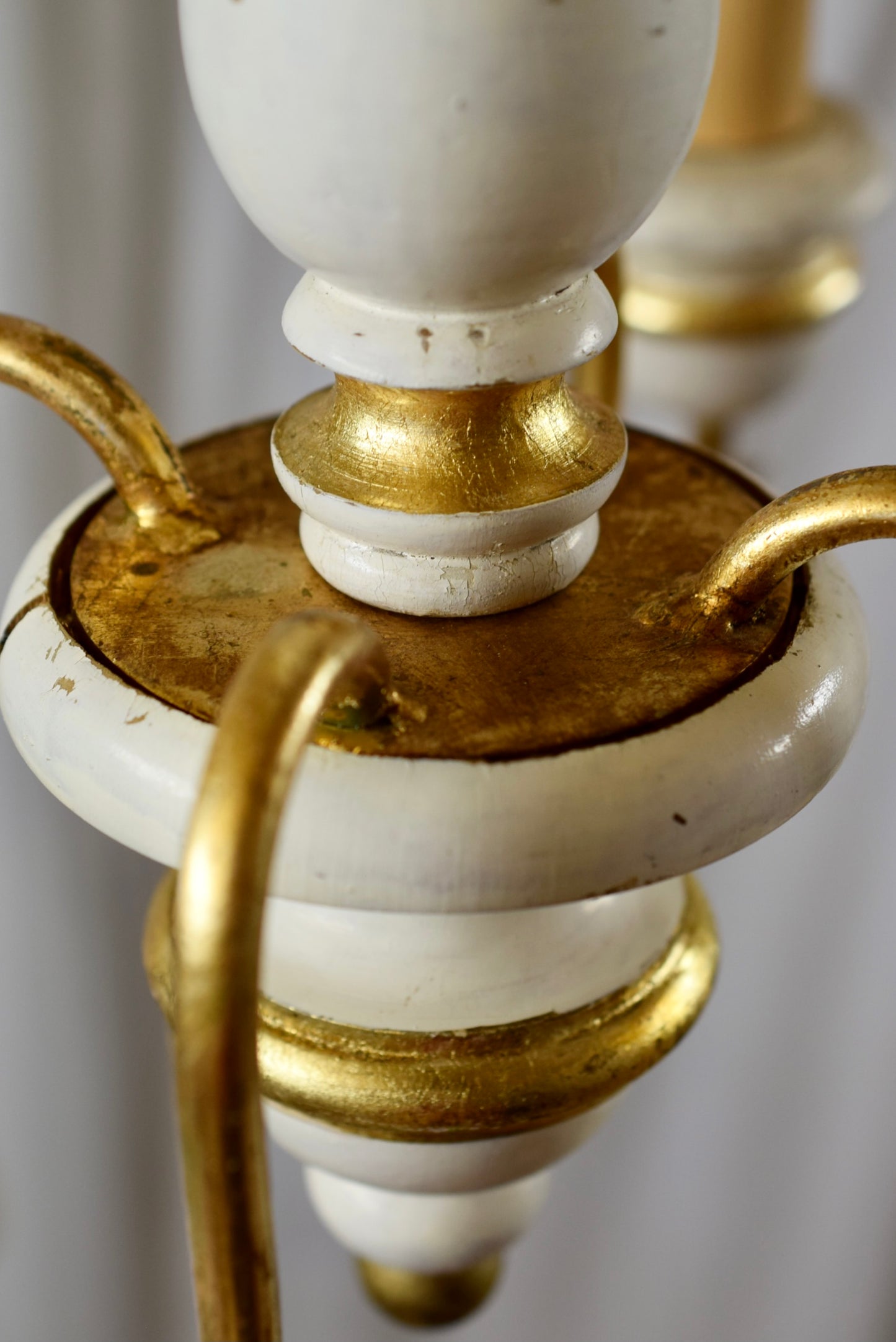 Lustre doré et blanc