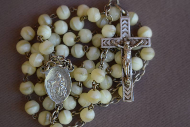 Vintage Mother of Pearl Vintage Rosary Chaplet Scapular Medal