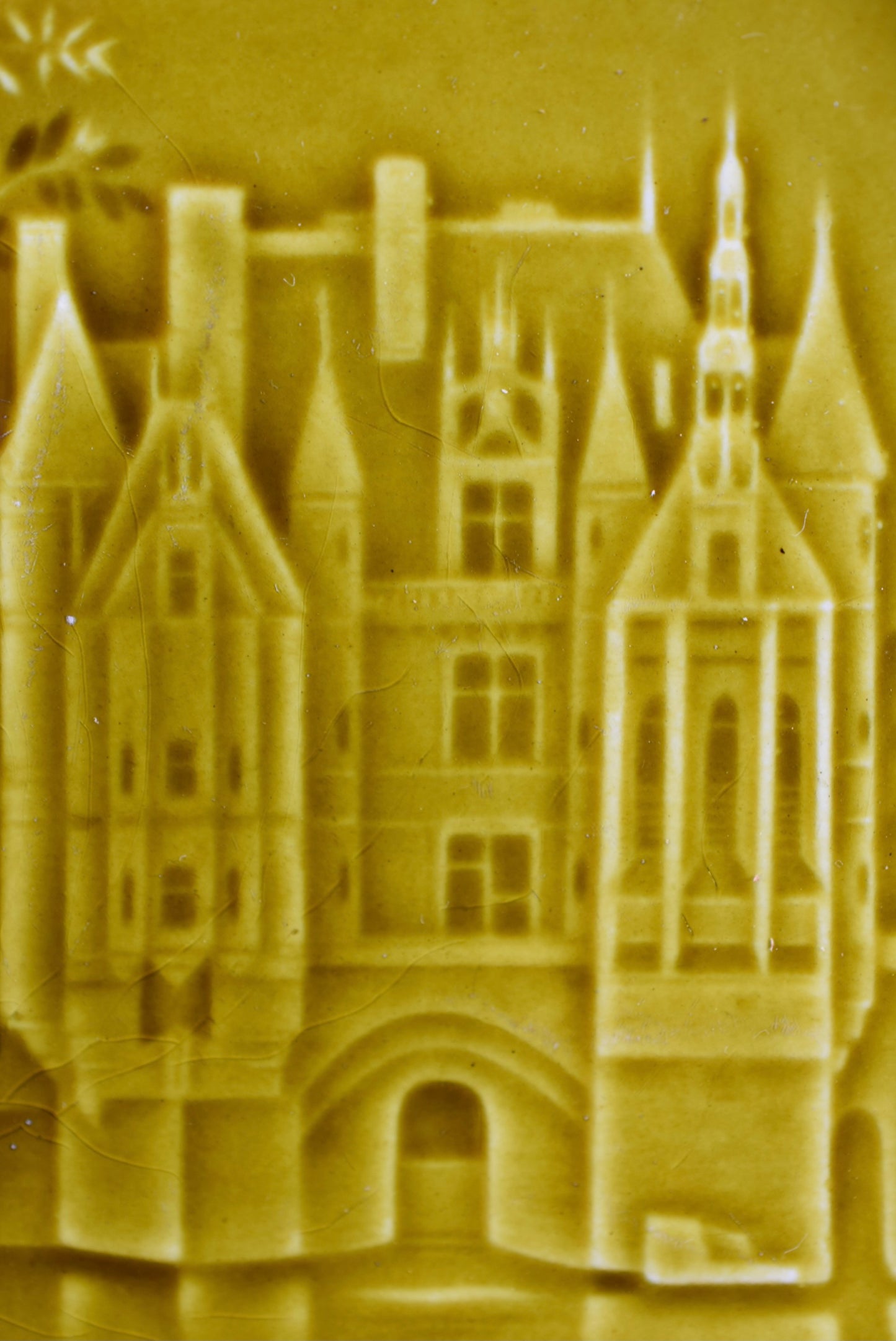 Assiettes Château Majolique