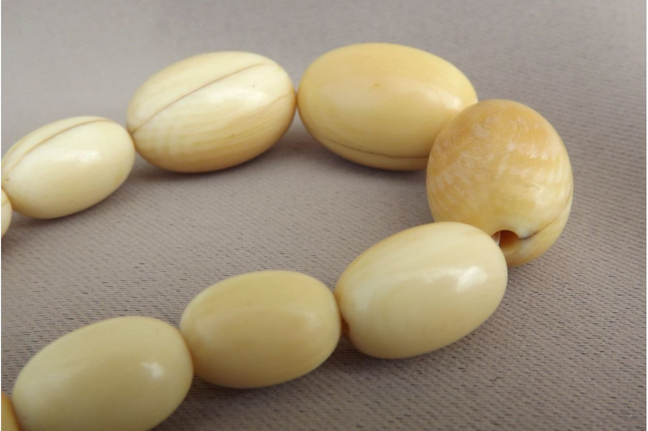 Ivory Necklace - Charmantiques