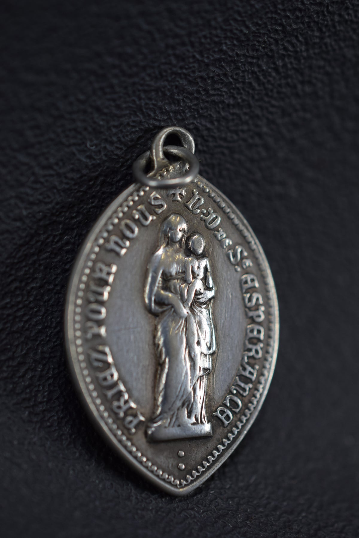 Our Lady of Hope Sterling Silver Mary Medal Paris – Charmantiques