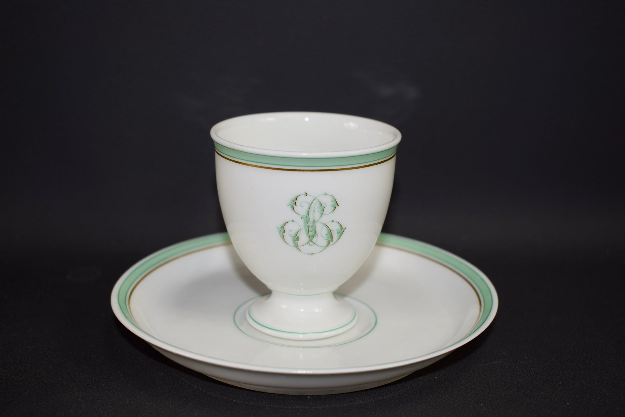 French Porcelain Cup and Saucer of Paris 19th - Saint Honoré Paris N°2