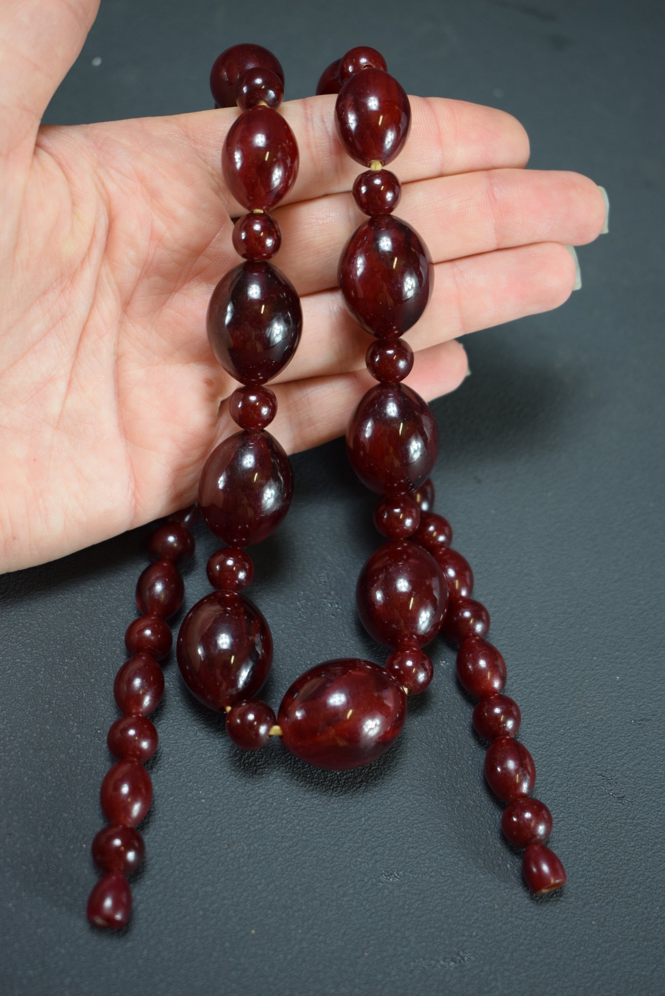 Art Deco Faturan Cherry Amber Graduated Necklace – Charmantiques