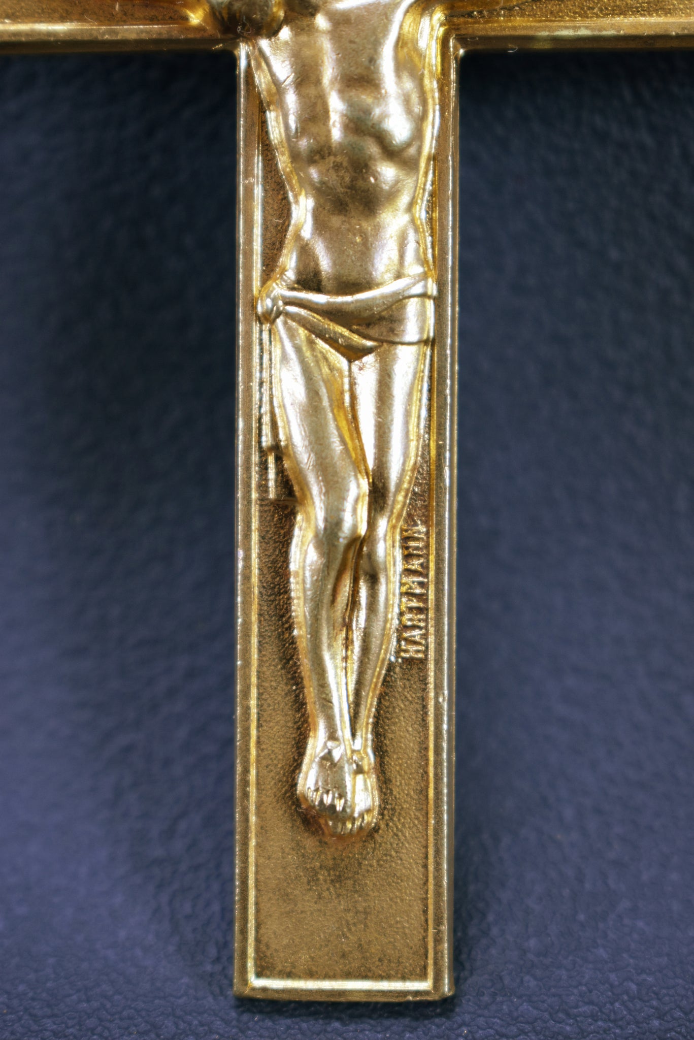 Hartmann Crucifix Pendant