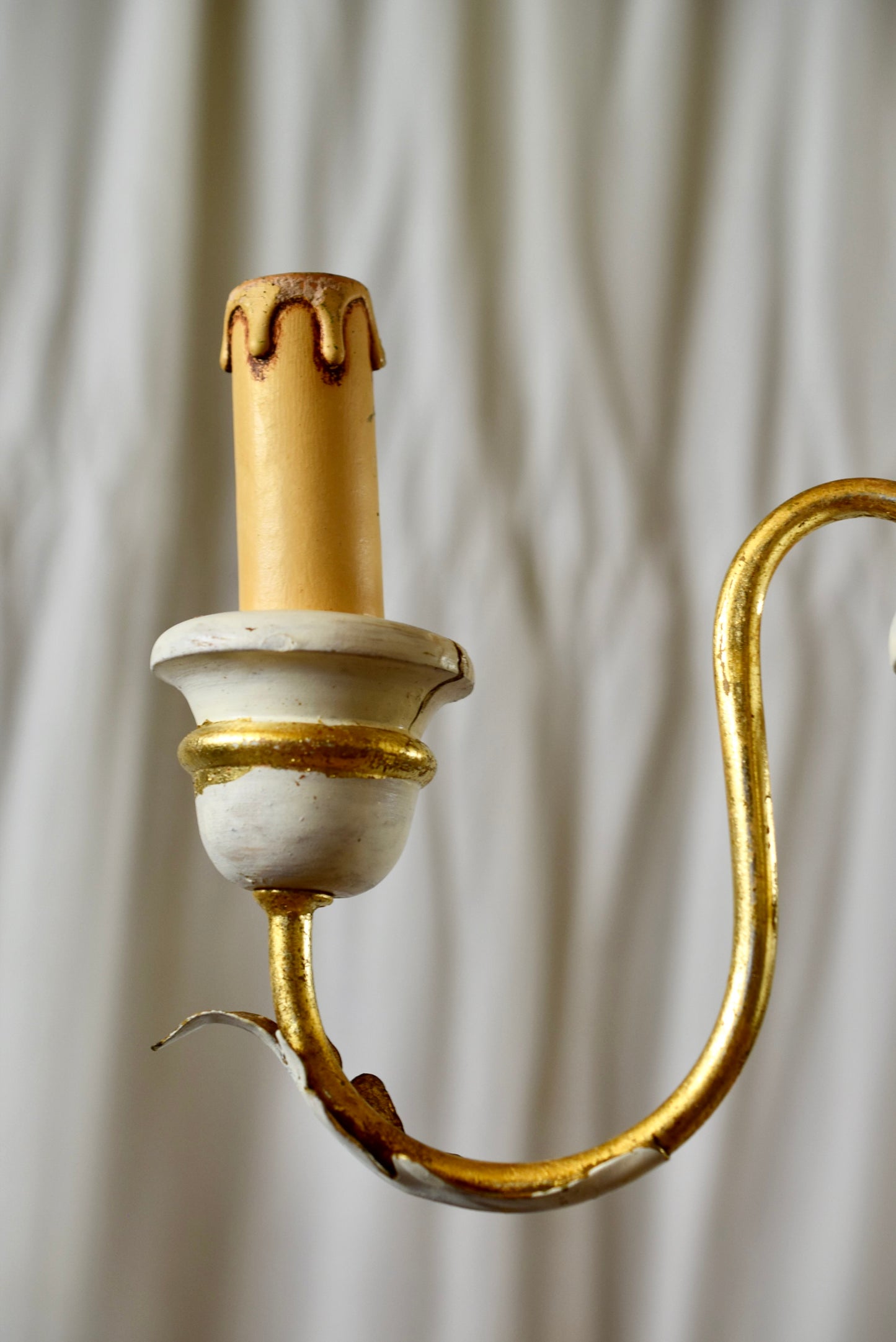 Lustre doré et blanc