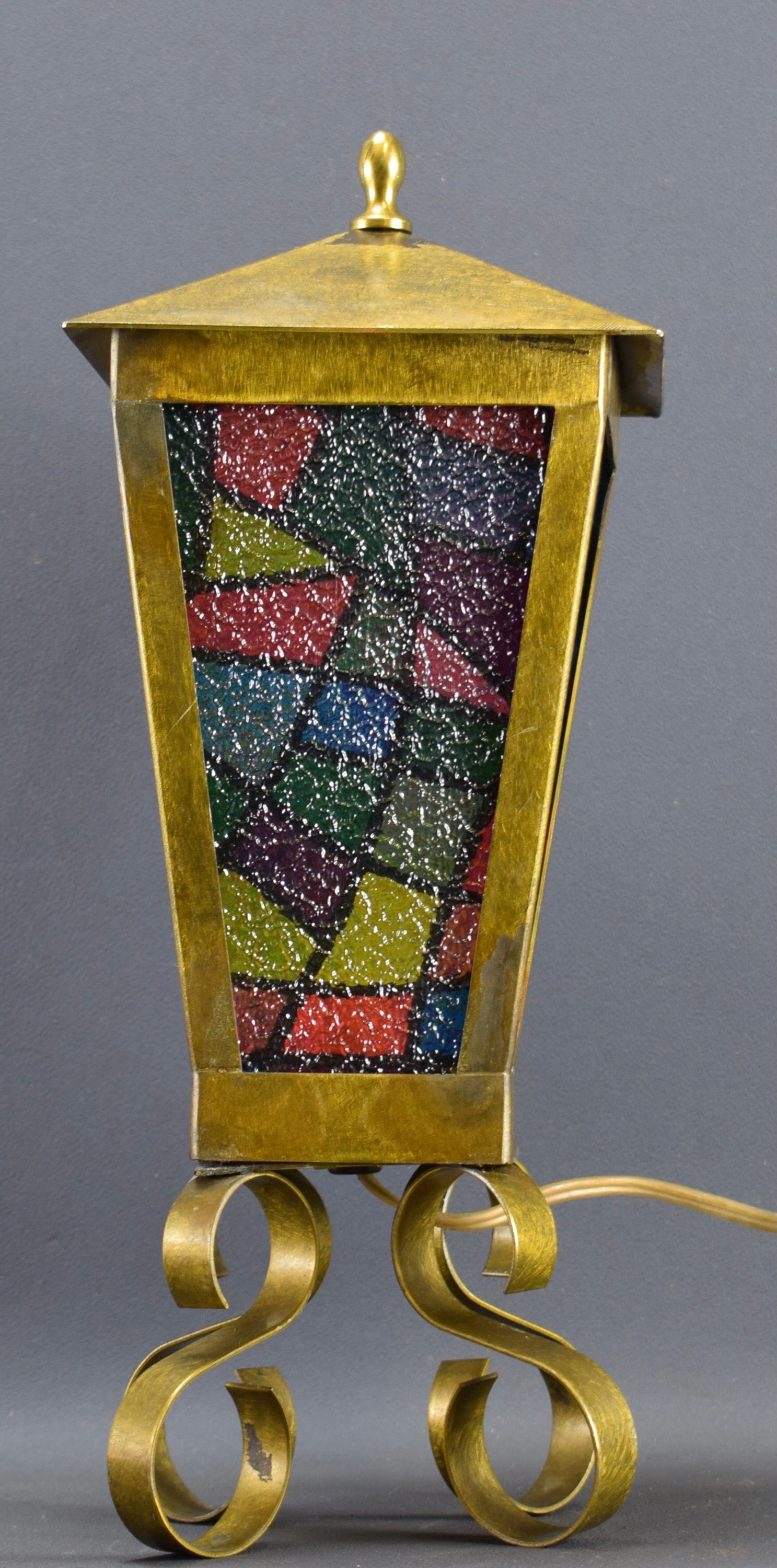 Vintage Stained Glass Lantern Table Lamp