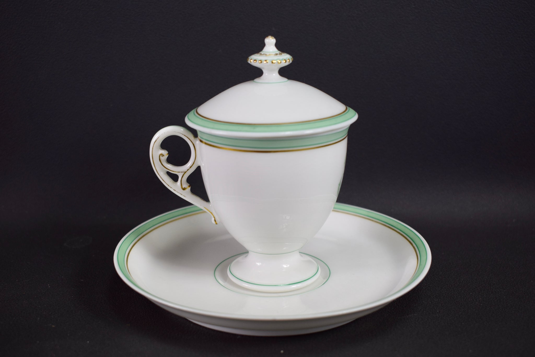 French Porcelain cream pot / cup and saucer of Paris 19th - Saint Honoré Paris N°2