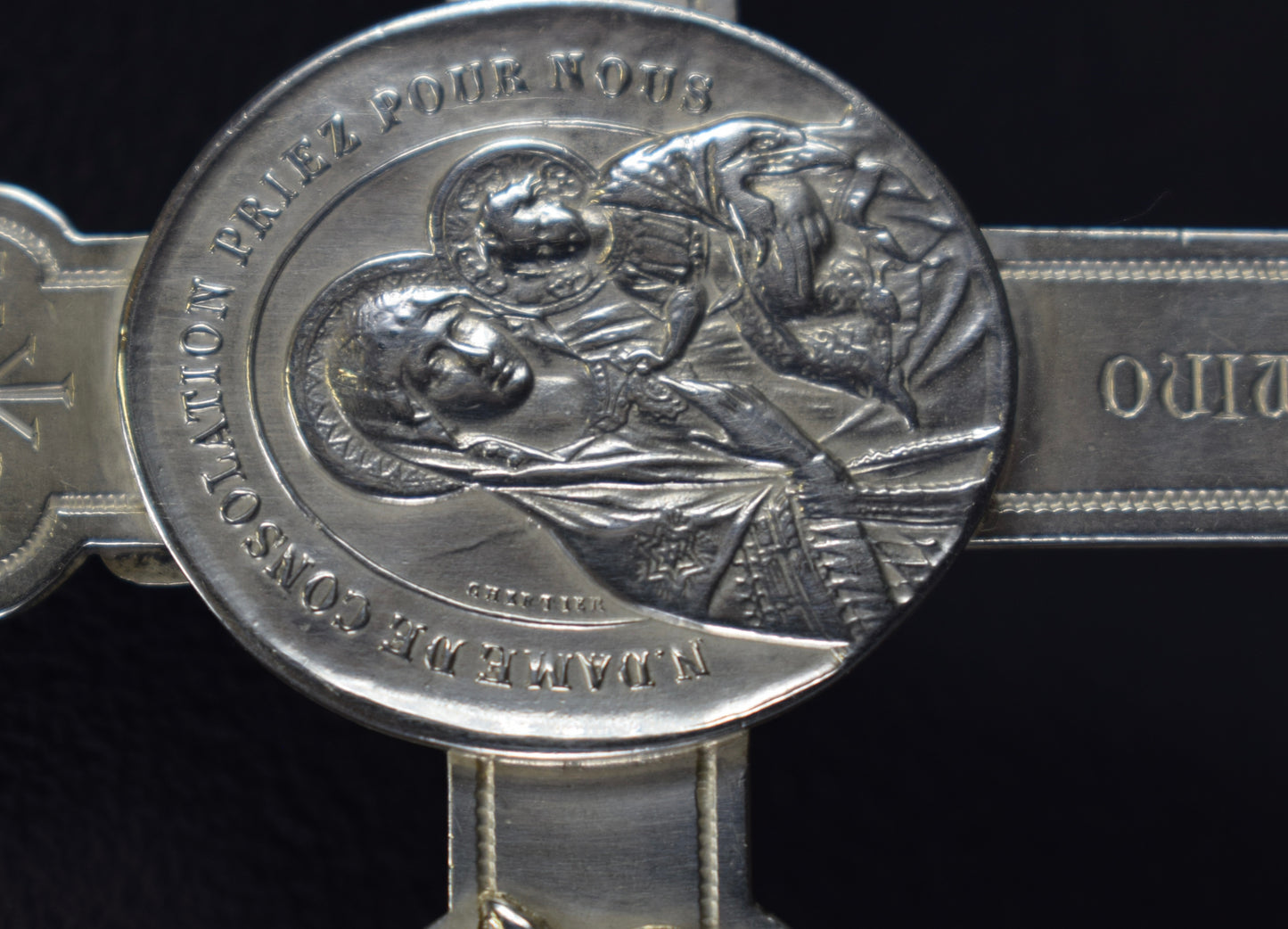 Crucifix en Argent Massif par A Chertier