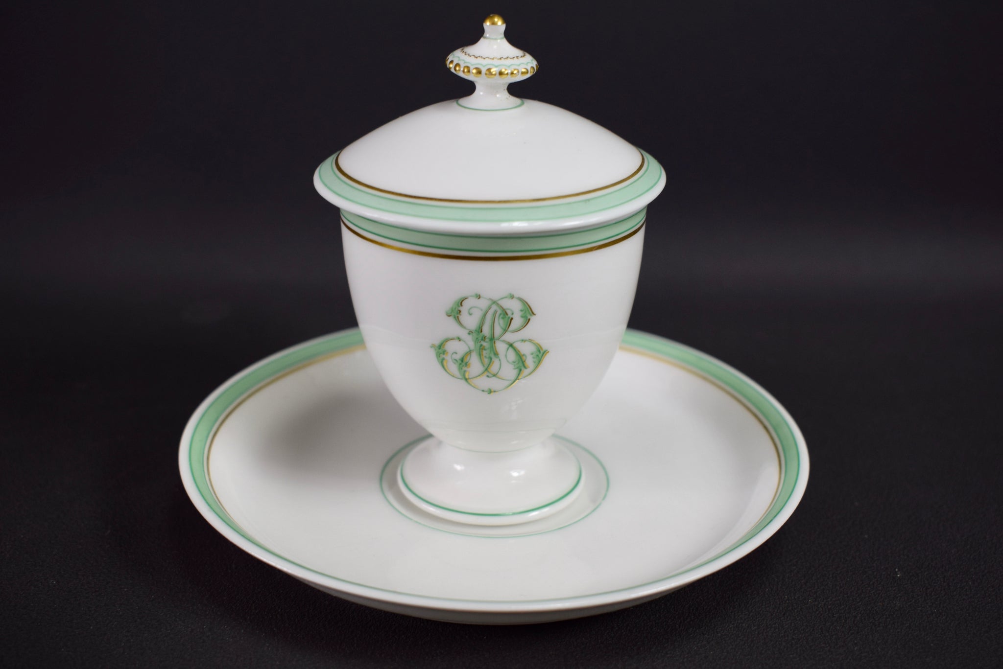 French Porcelain cream pot / cup and saucer of Paris 19th - Saint Honoré Paris N°4