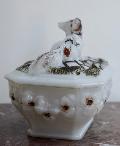 Boîte pour chien en verre de lait par Vallerysthal