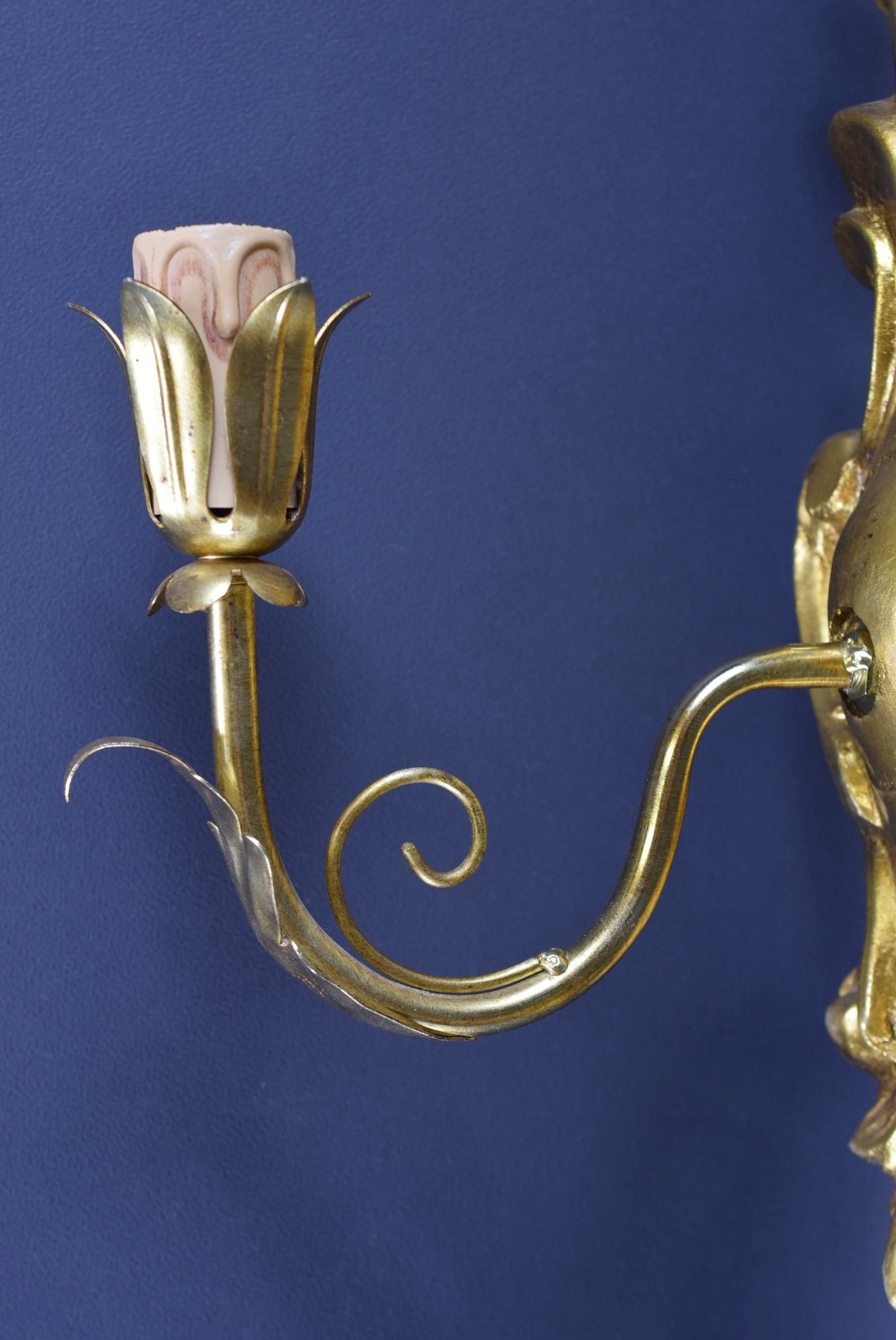 Gilt Wood Pair of Wall Sconces