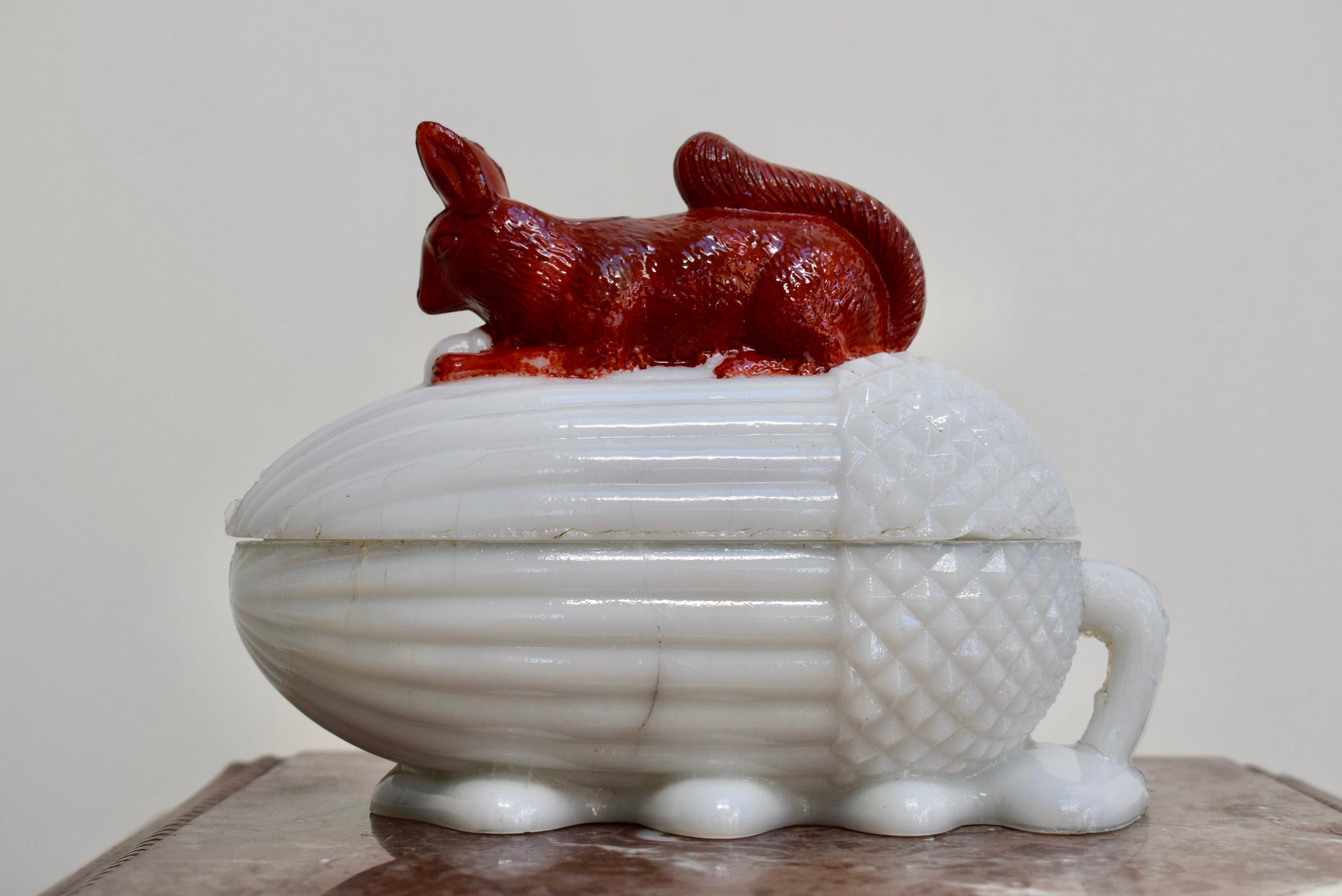 Vallerysthal Milk Glass Opaline Squirrel Lidded Box Acorn Autumn Sugar Bowl