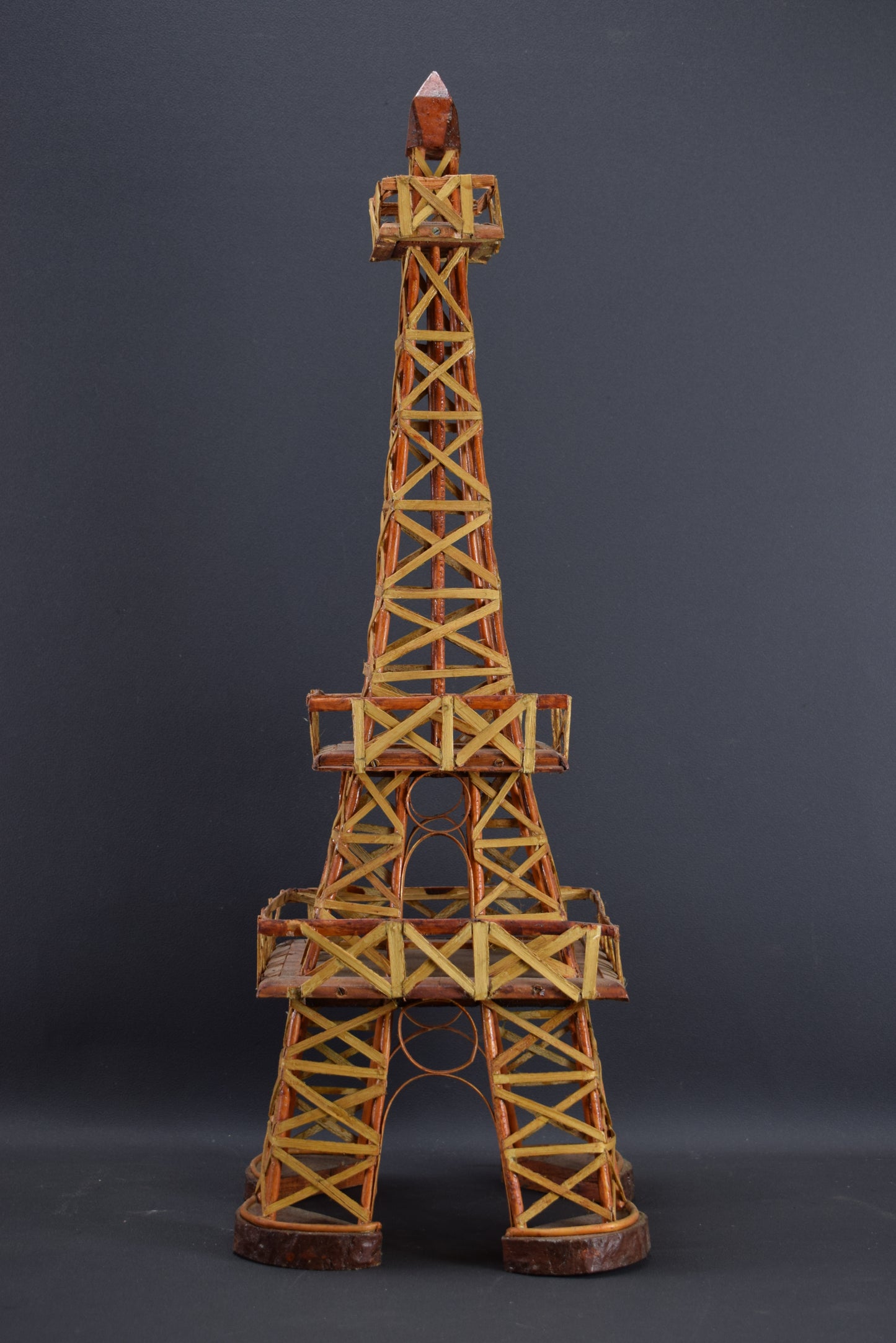 Tour Eiffel en bois