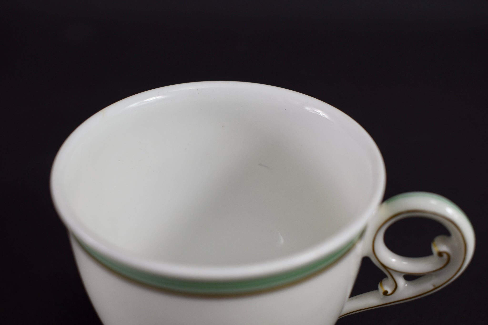 Porcelain cream cup and saucer Saint Honoré Paris N°4