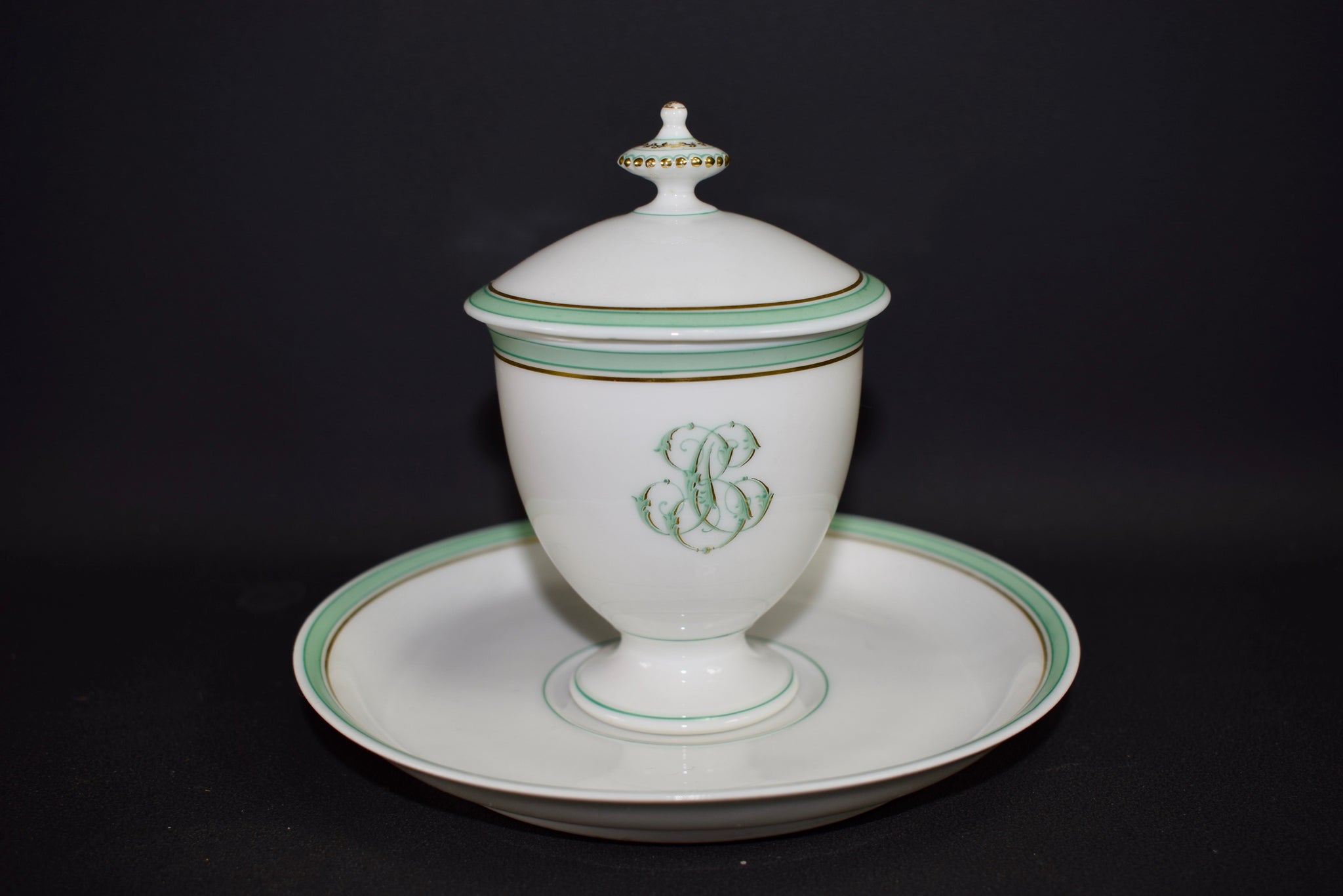 French Porcelain cream pot / cup and saucer of Paris 19th - Saint Honoré Paris N°2