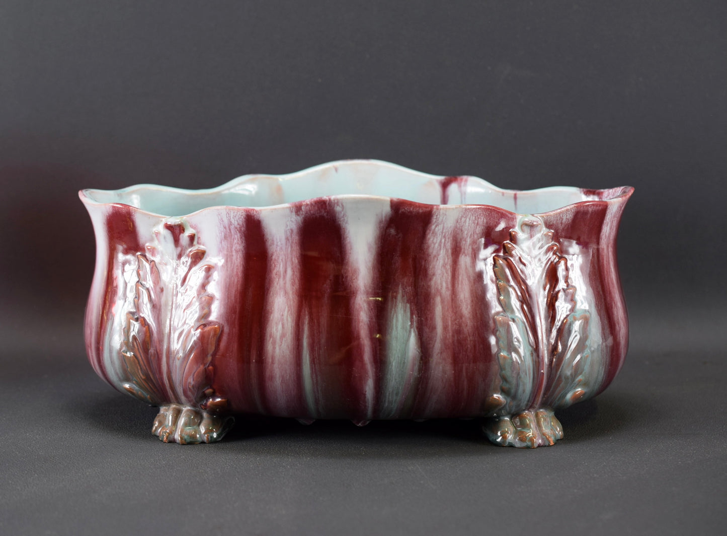 Jardinière en poterie émaillée