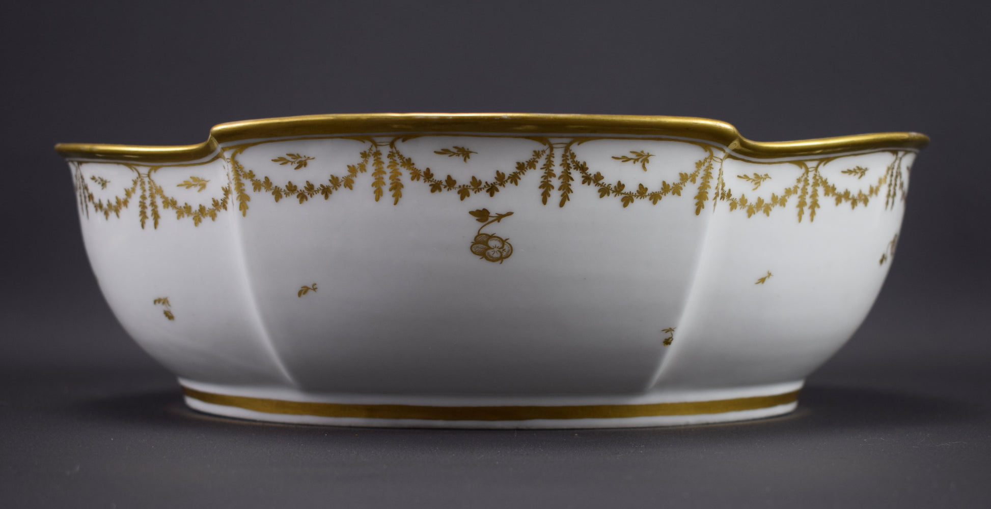 Porcelain of Paris Dish - Charmantiques