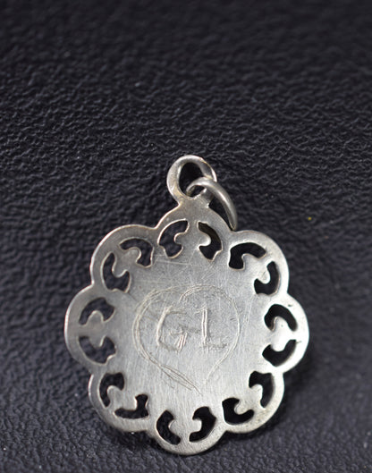 Mary Openwork Medal Lys
