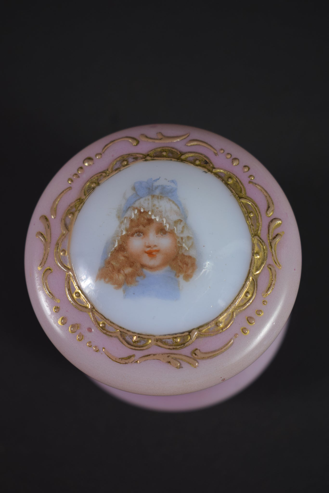 Vintage French Pink Opaline box Decoration Child's face 19th