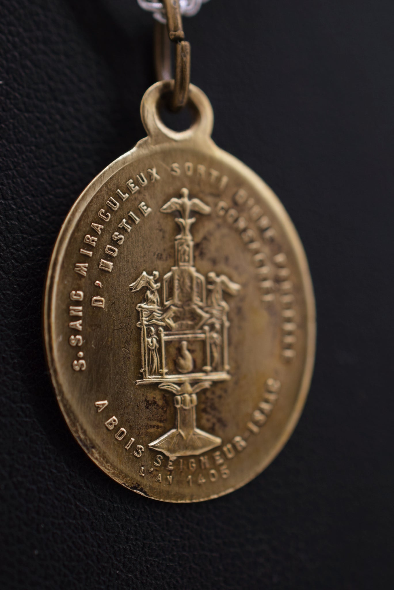 Holy Blood of Jesus Medal Relic