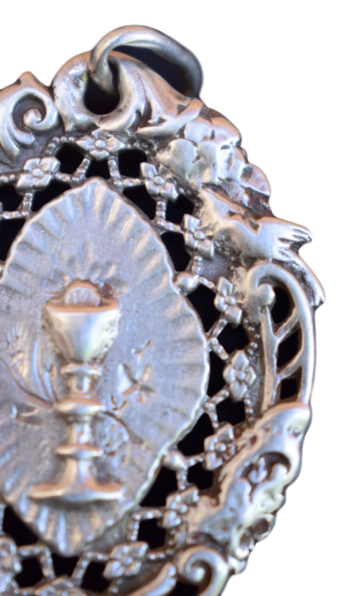 Communion Medal - Charmantiques