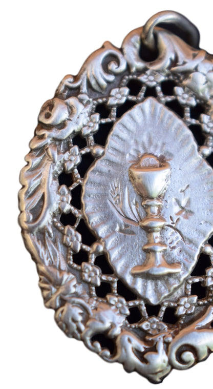 Communion Medal - Charmantiques