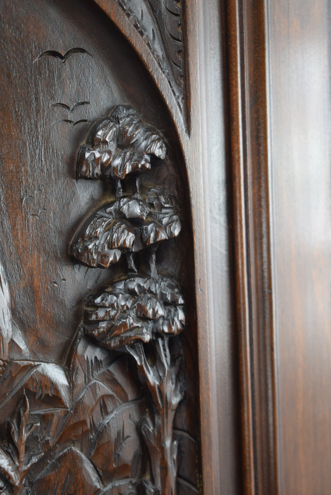 Eagle and Chamois Door - Charmantiques