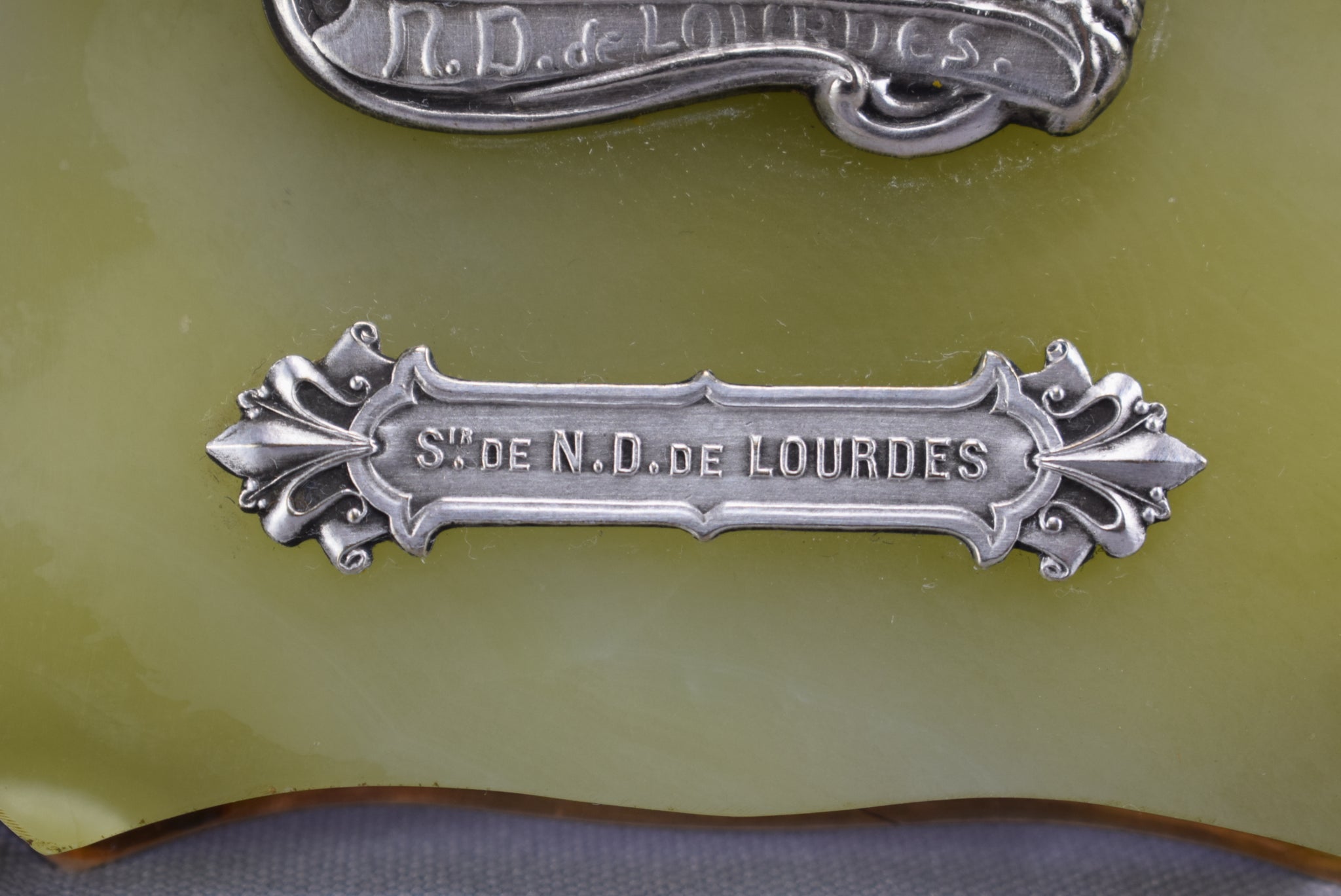 Lourdes Souvenir Plaque - Charmantiques