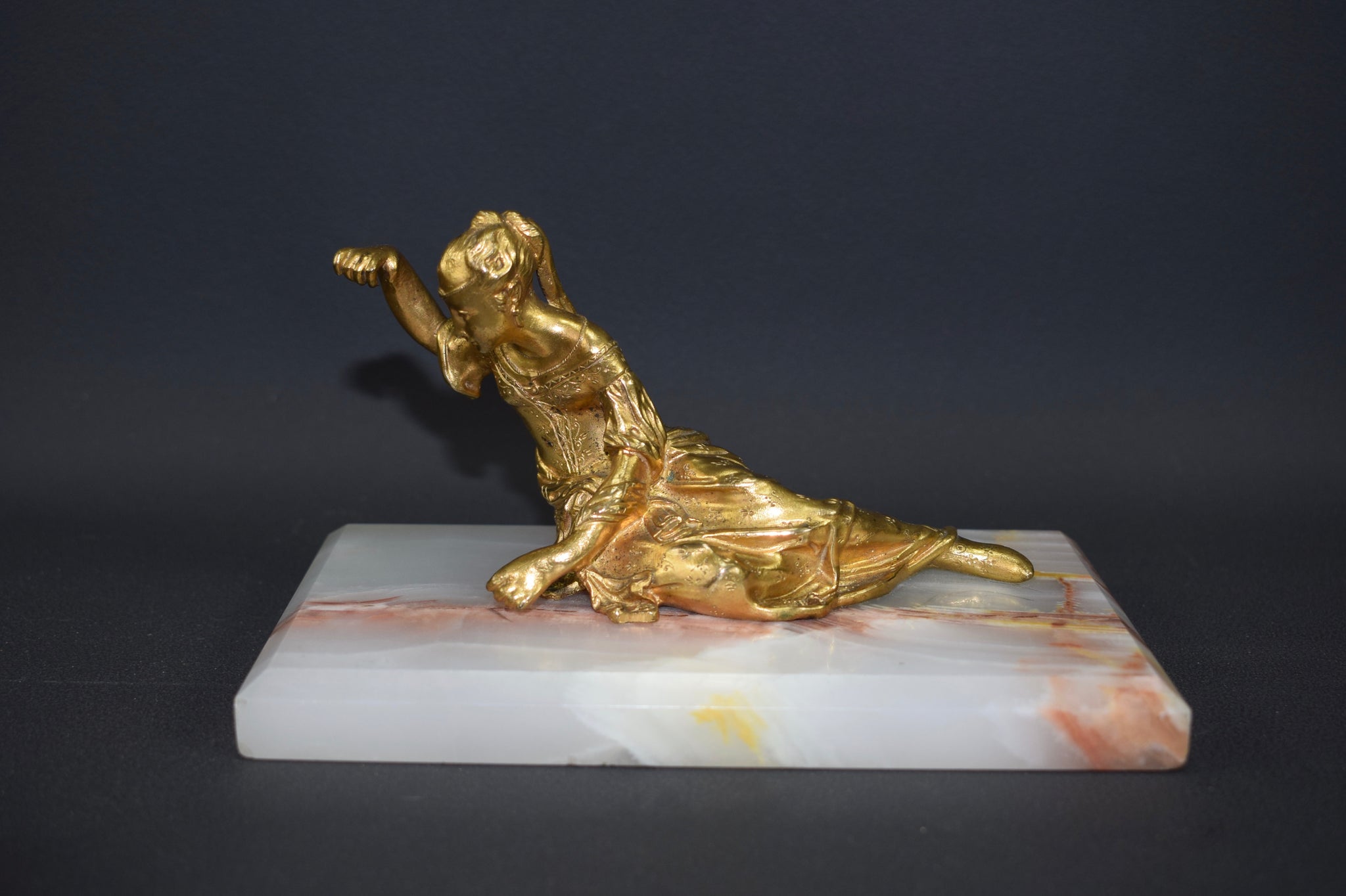 Paperweight Gallant Woman
