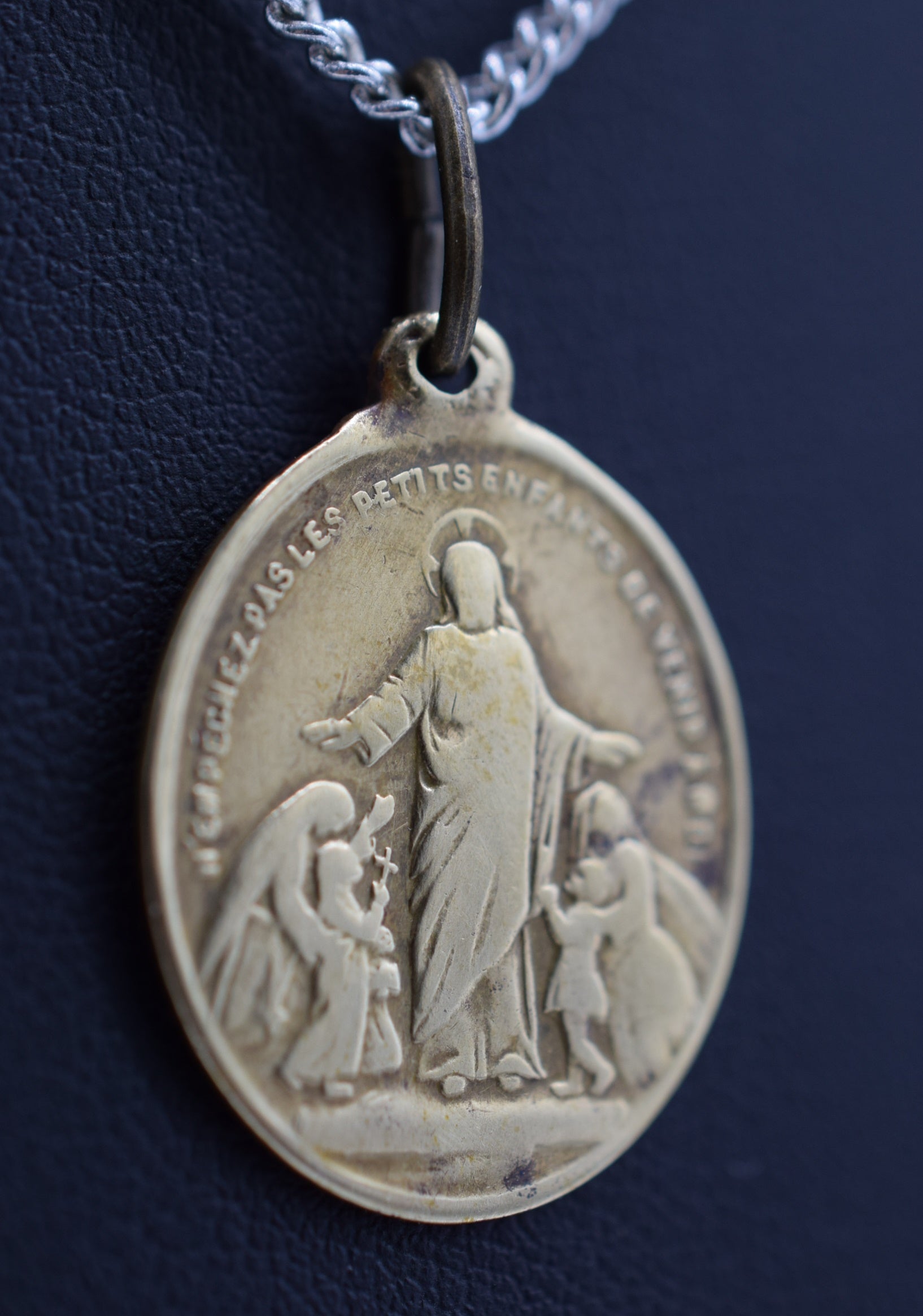 Matthew Gospel 19:14 Pendant Jesus and Children Medal