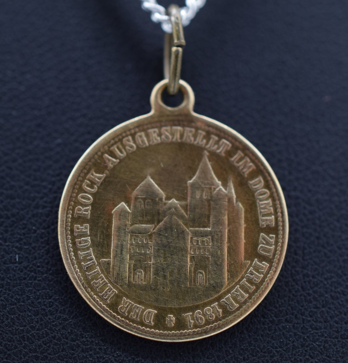 Médaille de la robe sans couture de Jésus