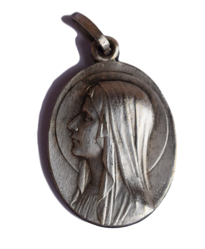 Escuedro Mary Medal - Charmantiques