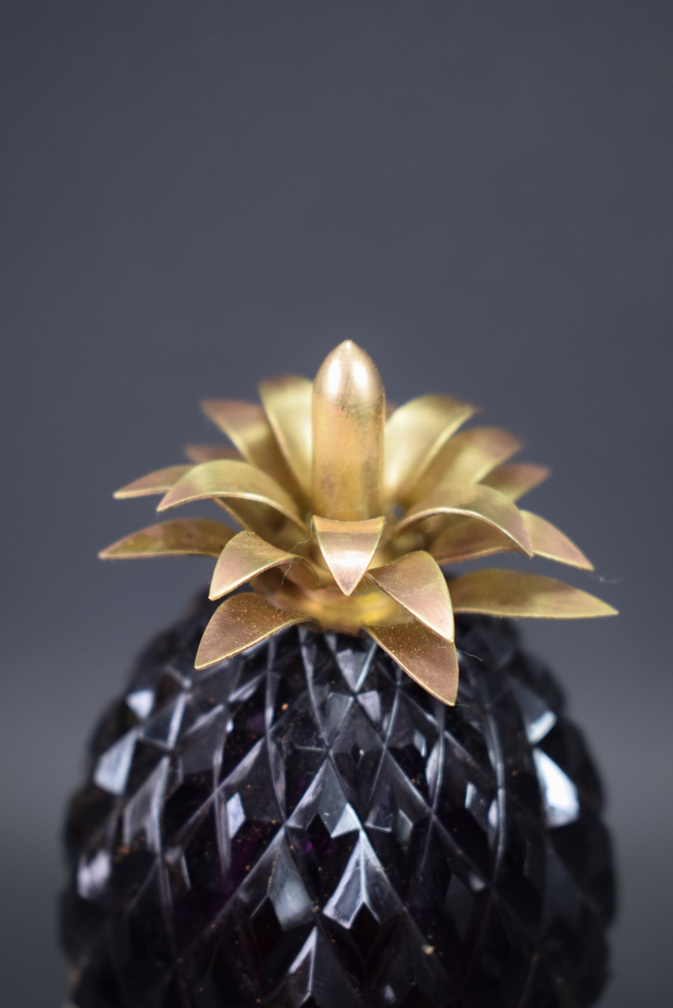 Pineapple shaped Box No Opaline