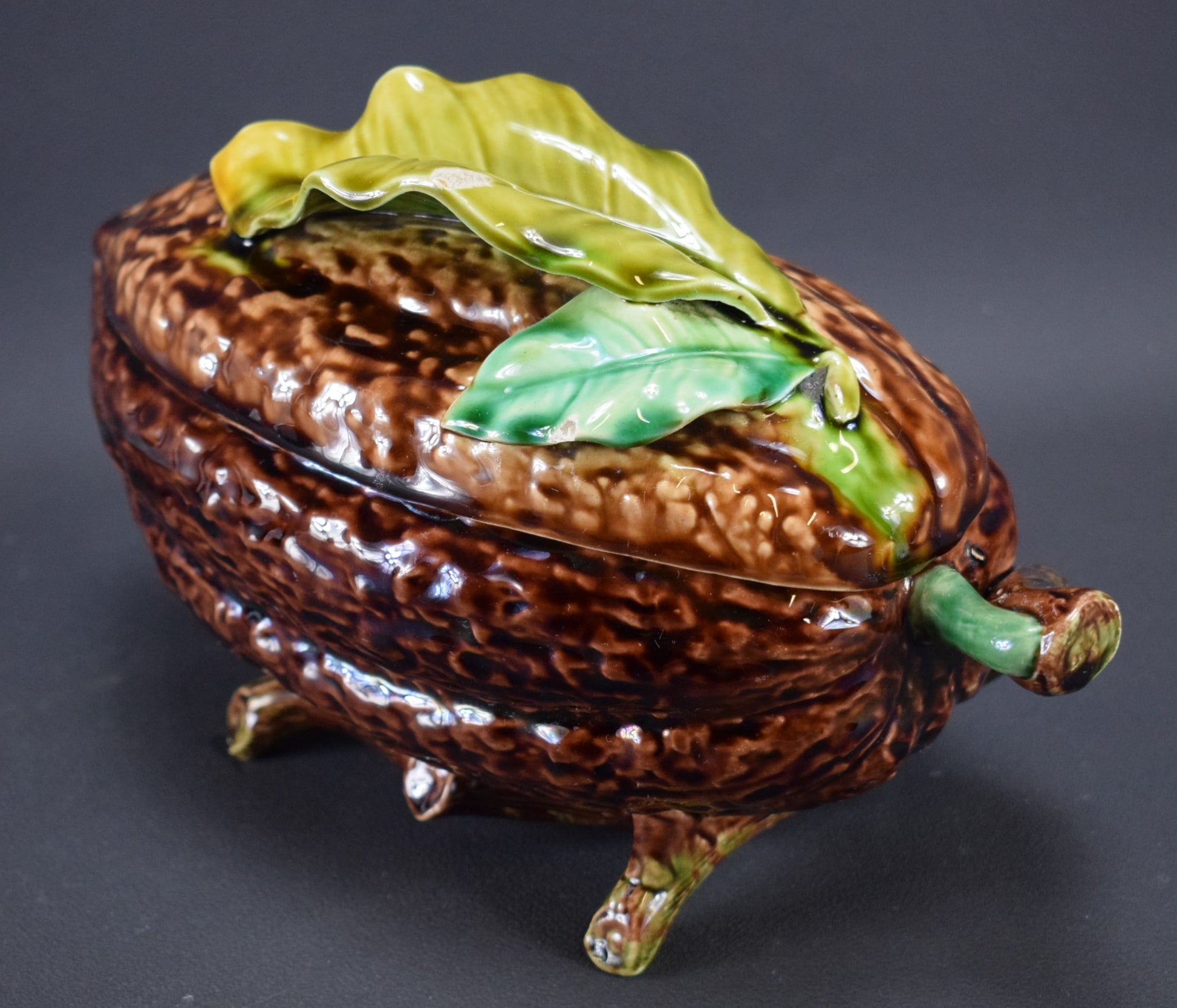 Coco Bean Majolica - Charmantiques