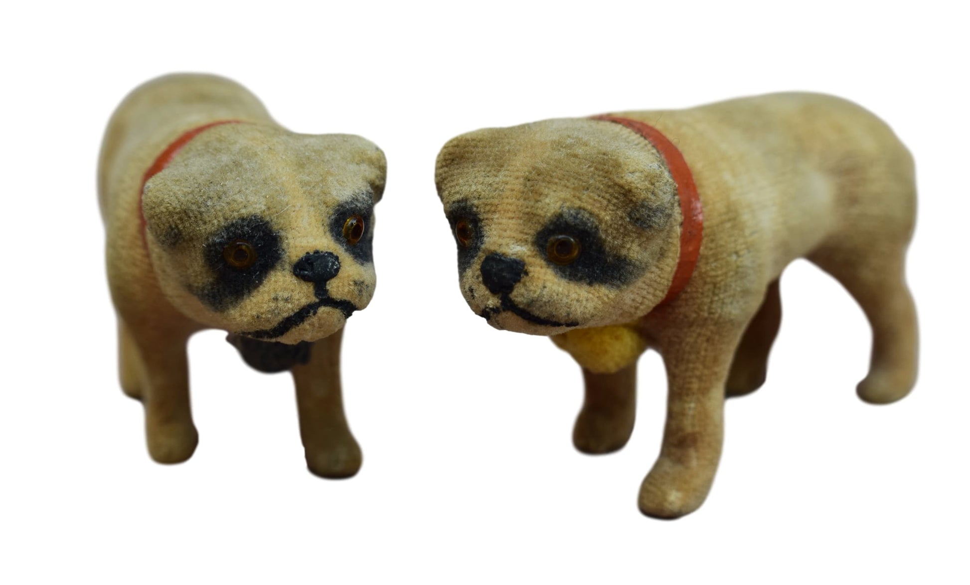 Putz Dog with Yellow Pompom - Charmantiques
