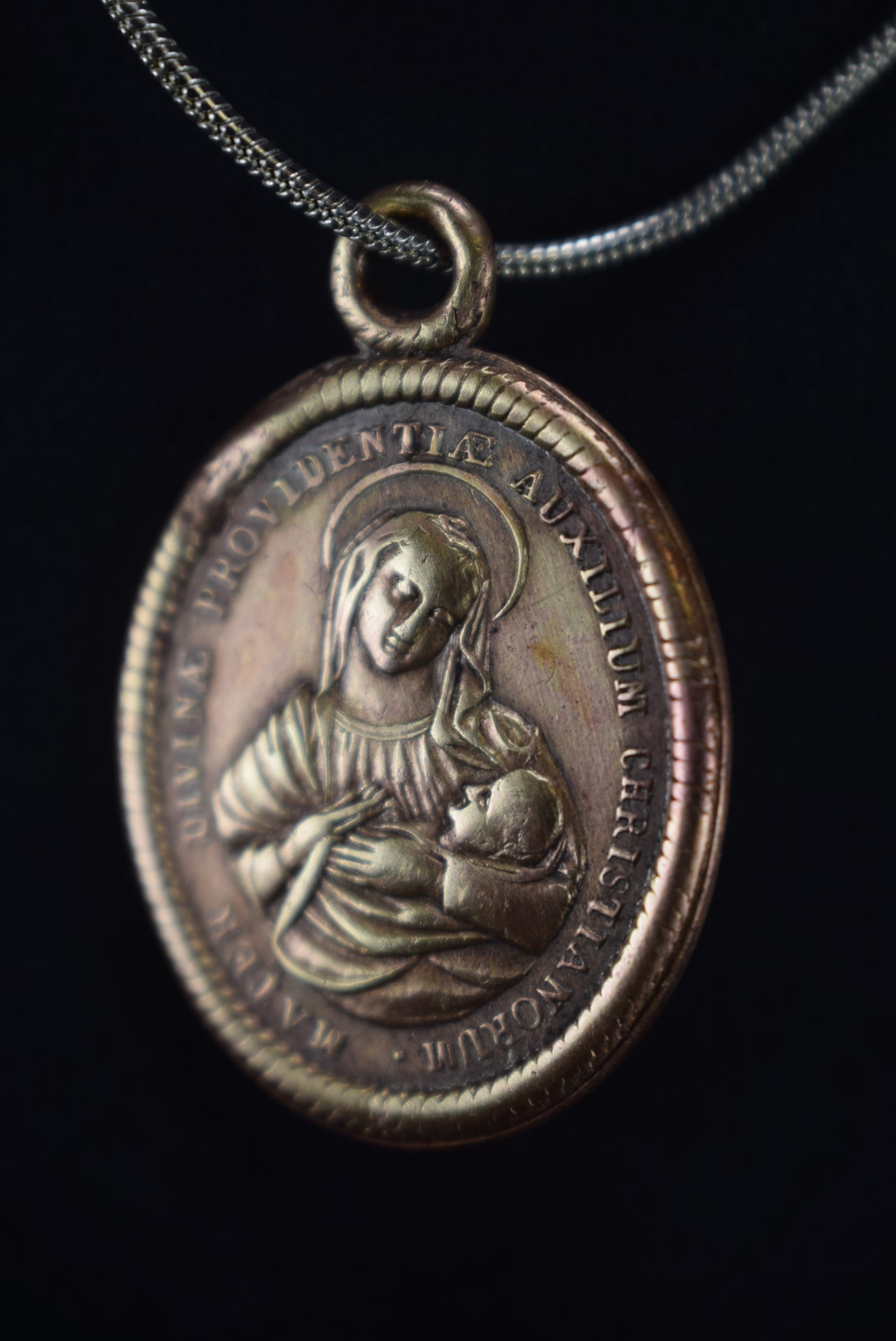 St Joseph & Our Lady of Divine Providence Medal - Charmantiques