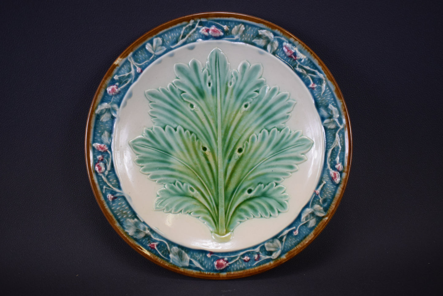 Longchamp Majolica Leaf Plate - Charmantiques