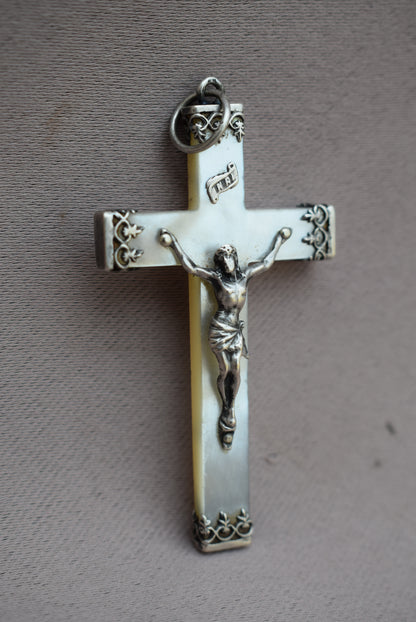 MOP Cross - Charmantiques