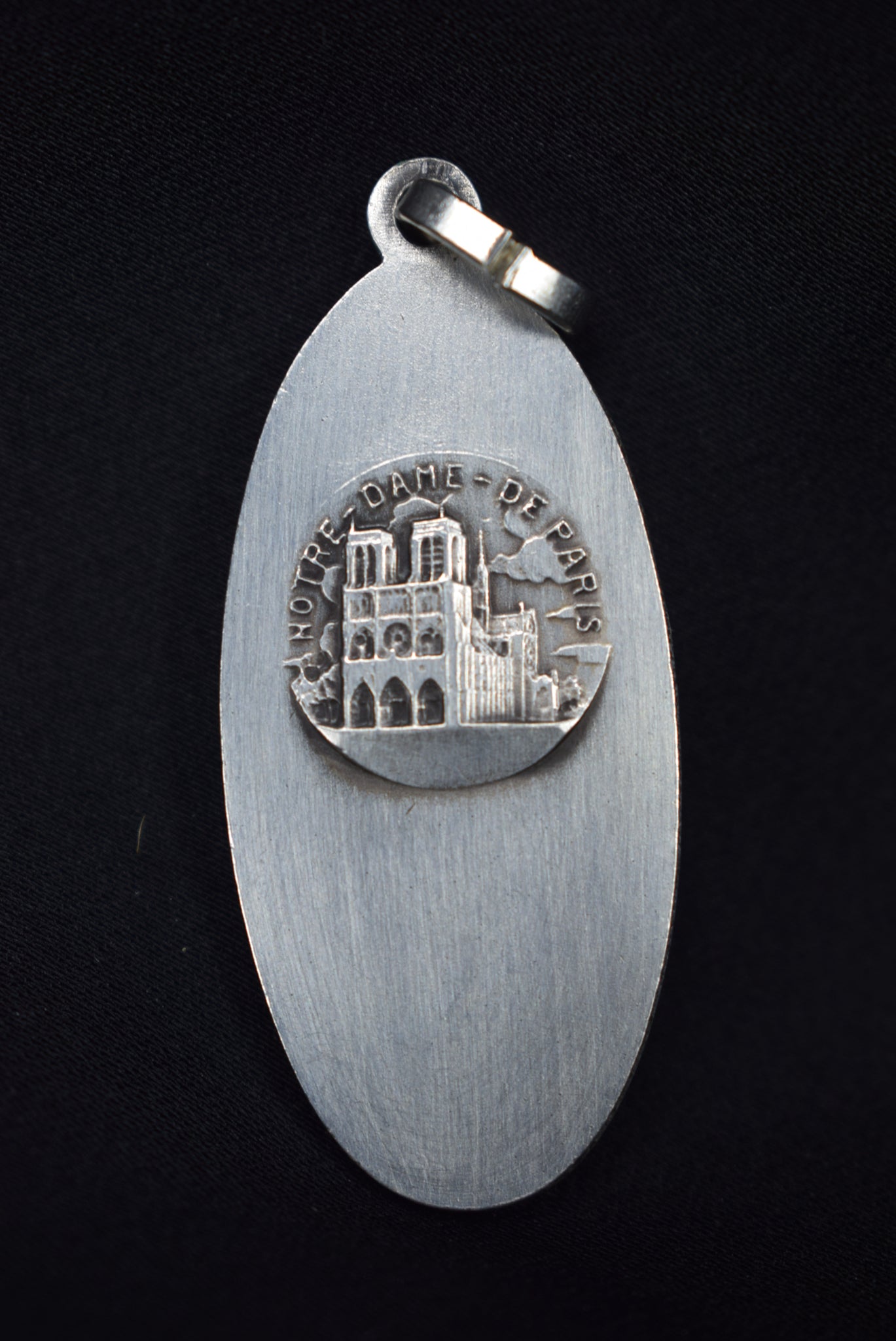 Cathedral of Paris Medal - Charmantiques