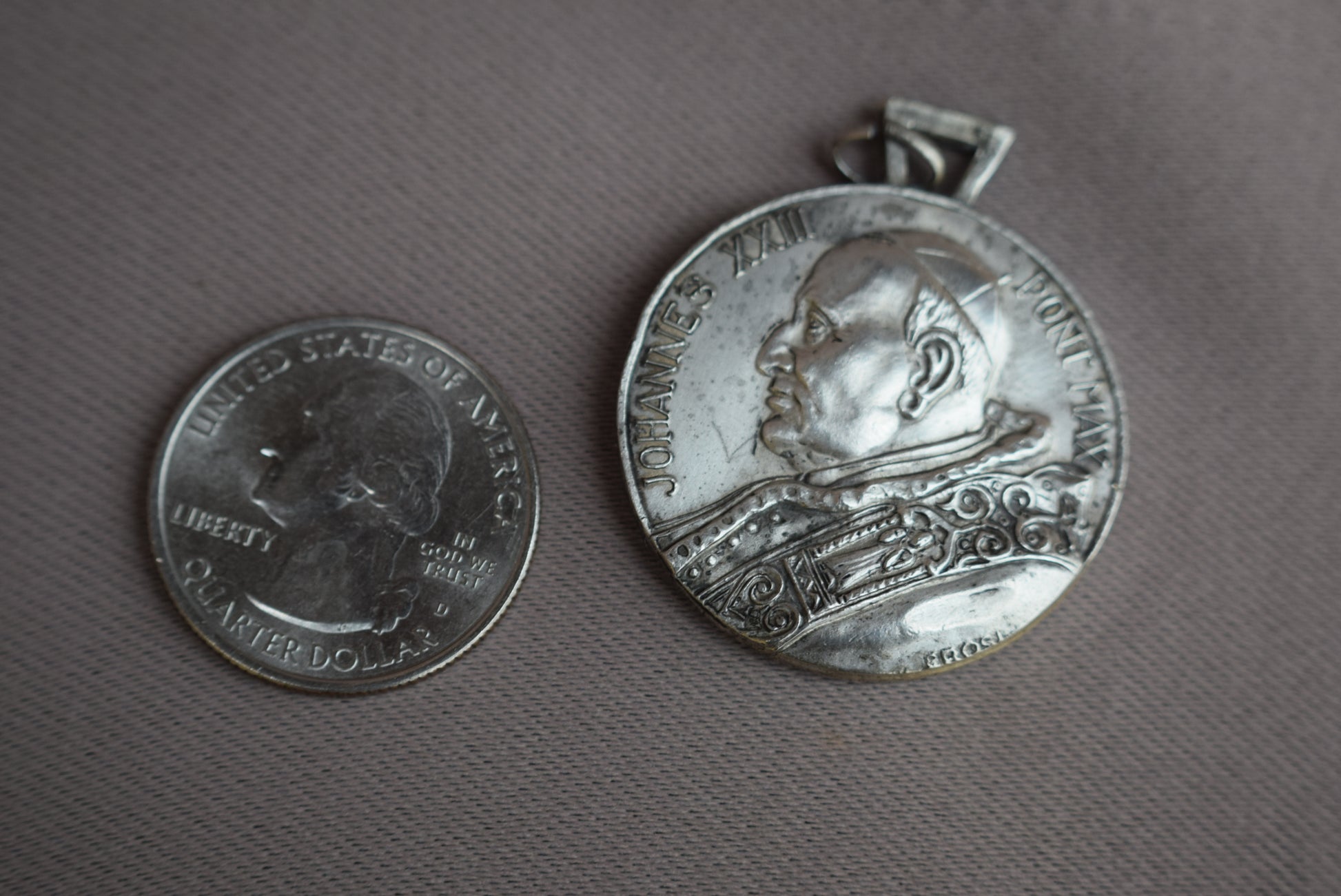 St Peter Medal - Charmantiques